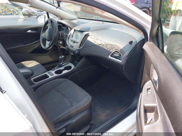 Chevrolet Cruze Ls Auto 2018 1G1BC5SM4J7188083 Image 5