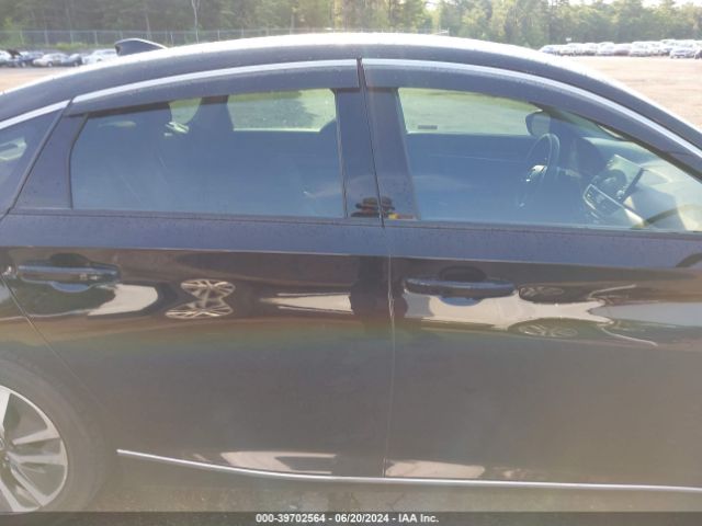 1HGCV3F42JA010634 Honda Accord Hybrid Ex