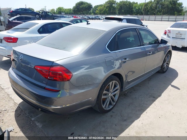 1VWAS7A35GC043044 Volkswagen Passat 1.8t R-line