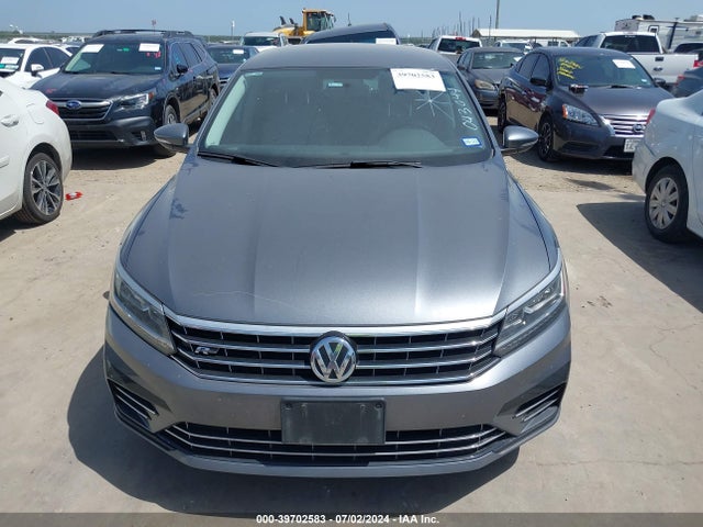 1VWAS7A35GC043044 Volkswagen Passat 1.8t R-line
