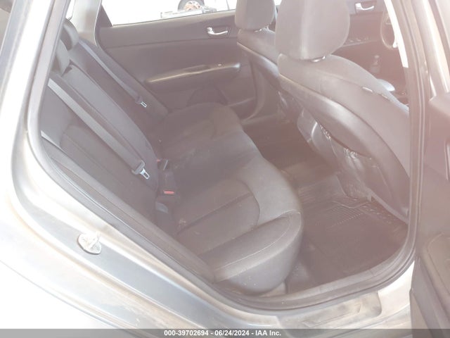 KIA Optima Lx 2016 5XXGT4L35GG076051 Image 8