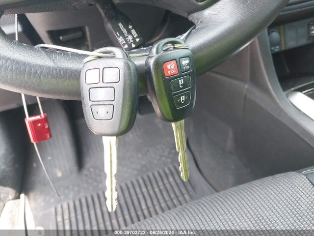 Toyota COROLLA SE 2017 5YFBURHE9HP708587 Image 11