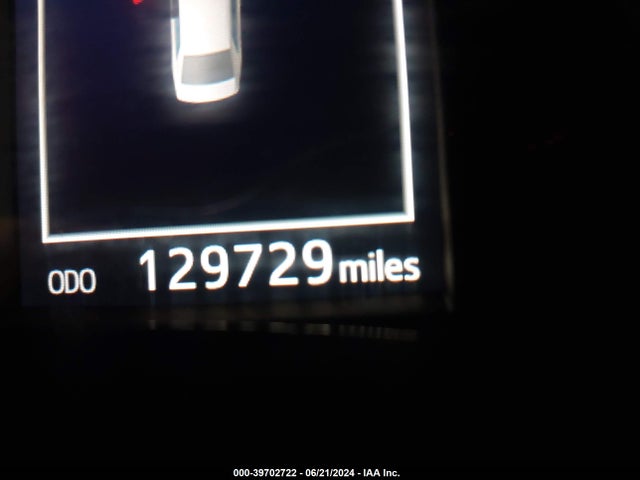 Toyota COROLLA SE 2017 5YFBURHE9HP708587 Image 7