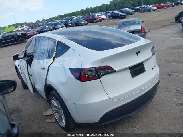 2023 TESLA MODEL Y 7SAYGDEE3PA146902 Photo 2