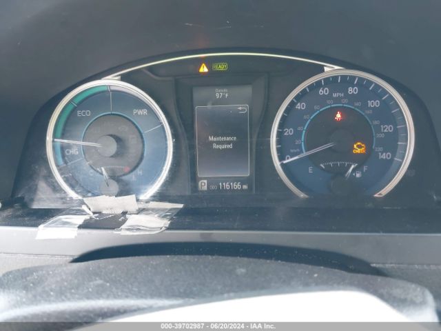 4T1BD1FKXHU214926 Toyota Camry Hybrid Le