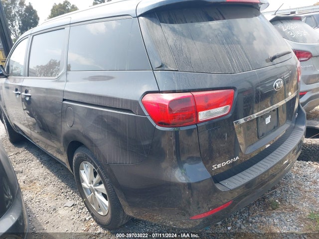 KIA SEDONA LX 2016 KNDMB5C16G6098407 Image 3