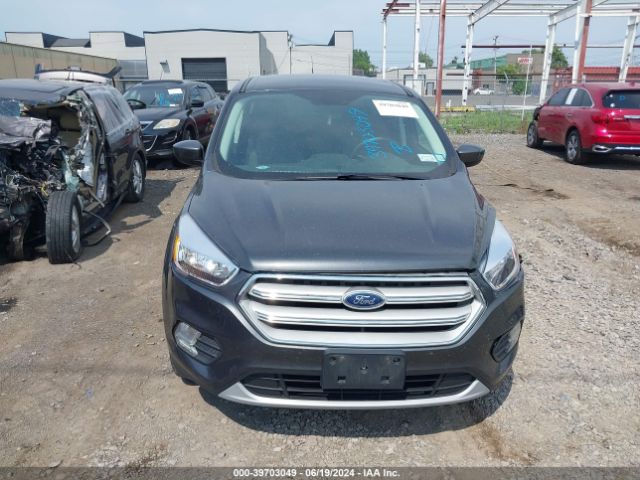 1FMCU9GD2KUA60299 Ford ESCAPE SE