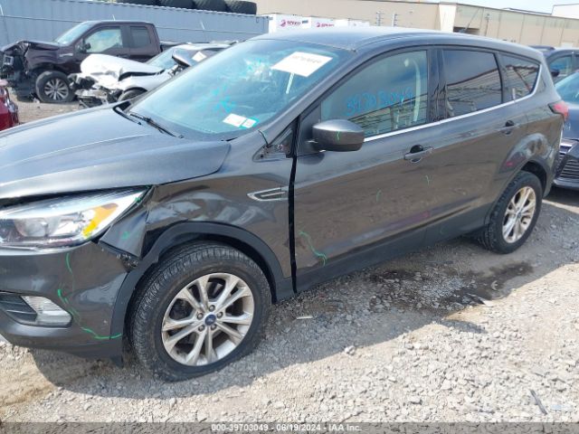 1FMCU9GD2KUA60299 Ford ESCAPE SE