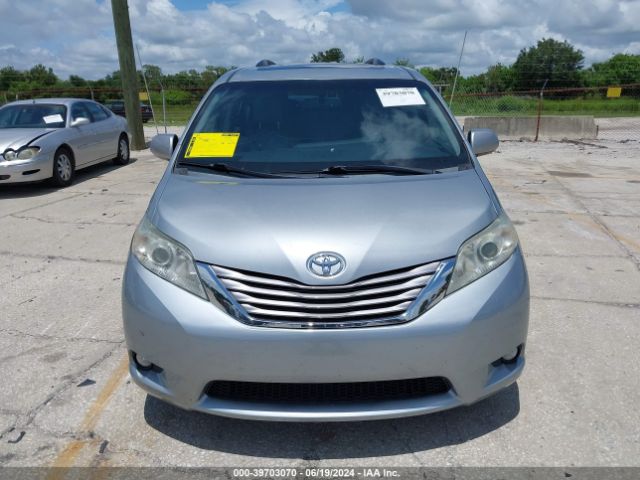 5TDYK3DC7FS684585 Toyota Sienna Xle Premium 8 Passenger