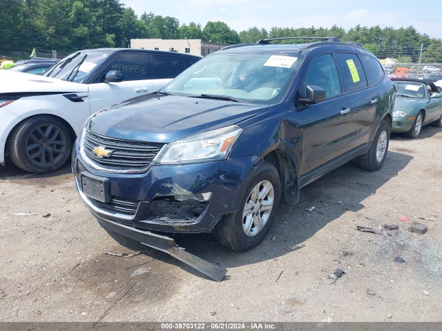 Chevrolet Traverse Ls 2015 1GNKVFED9FJ381902 Image 2