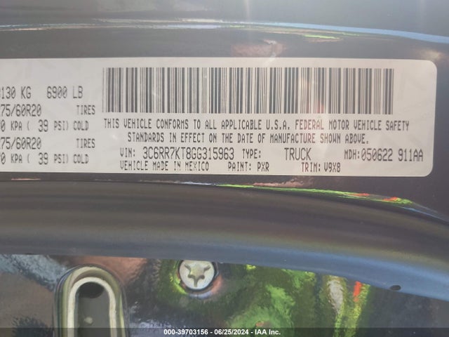3C6RR7KT8GG315963 RAM 1500 Express