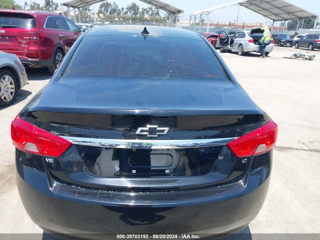 Chevrolet IMPALA 1LT 2018 2G1105S36J9136111 Image 16