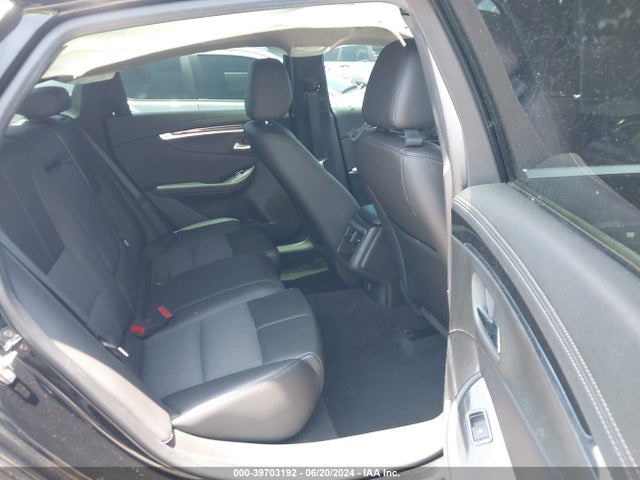 Chevrolet IMPALA 1LT 2018 2G1105S36J9136111 Image 8