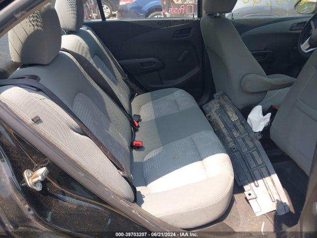 Chevrolet Sonic Ls Auto 2017 1G1JB5SG5H4142220 Image 8