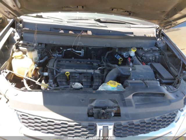 3C4PDCAB5JT288316 Dodge JOURNEY SE