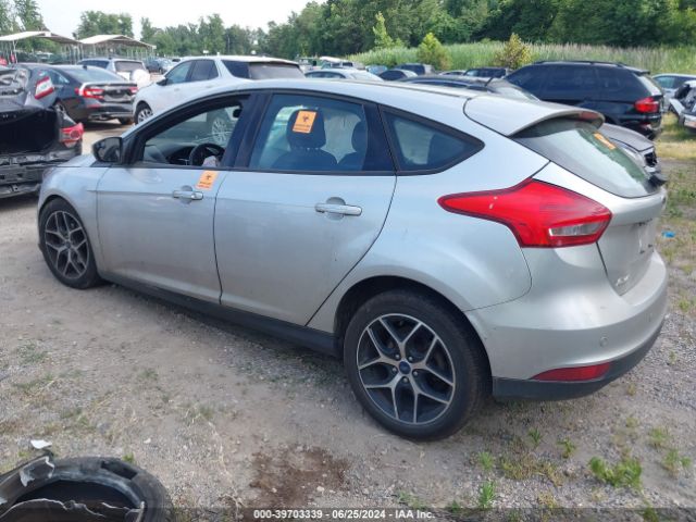 1FADP3M2XJL221055 Ford FOCUS SEL