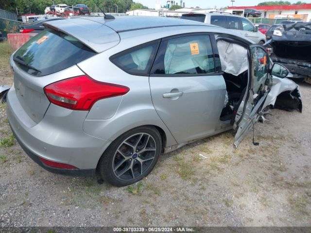 1FADP3M2XJL221055 Ford FOCUS SEL