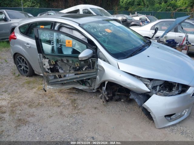 1FADP3M2XJL221055 Ford FOCUS SEL
