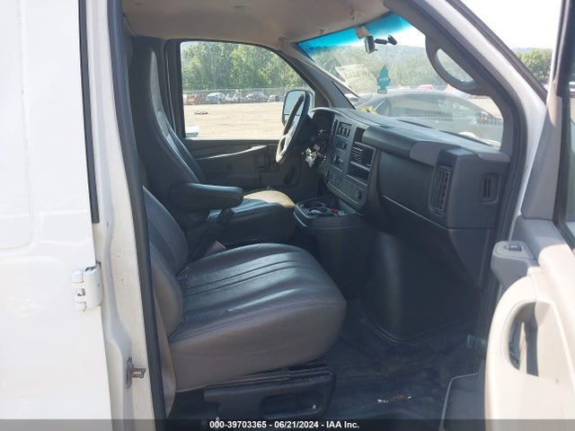 Chevrolet Express 2500 Work Van 2014 1GCWGFFA3E1104377 Image 5