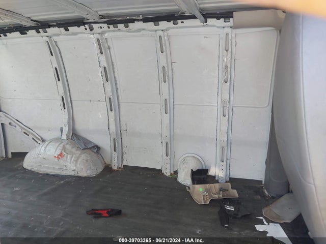 Chevrolet Express 2500 Work Van 2014 1GCWGFFA3E1104377 Image 8