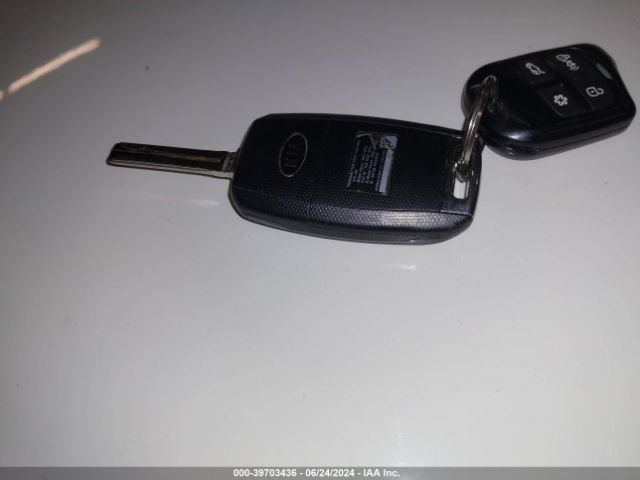 KNADM4A34E6369922 KIA RIO LX