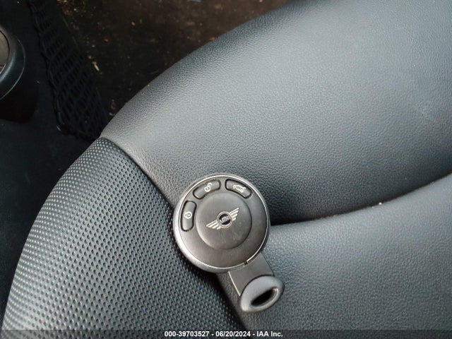 2011 MINI COOPER CLUBMAN WMWZF3C56BTY00167 Photo 10