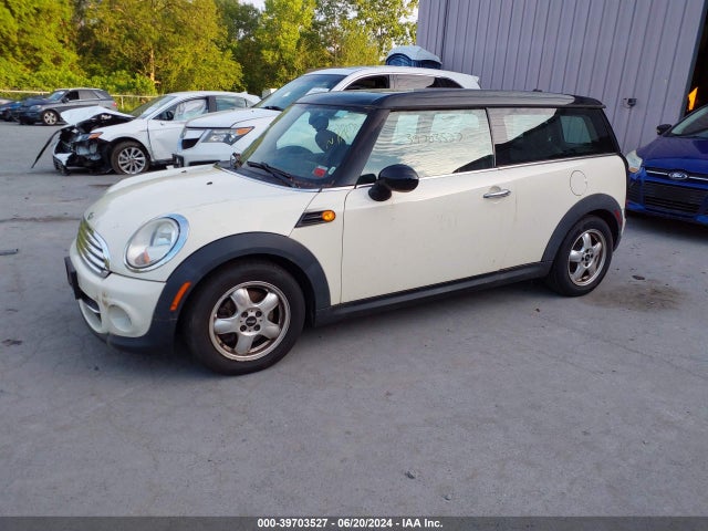 2011 MINI COOPER CLUBMAN WMWZF3C56BTY00167 Photo 1