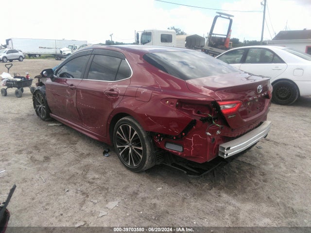 Toyota CAMRY SE 2018 4T1B11HK2JU667580 Image 3