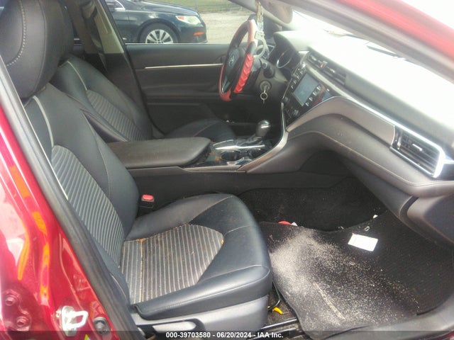 Toyota CAMRY SE 2018 4T1B11HK2JU667580 Image 5