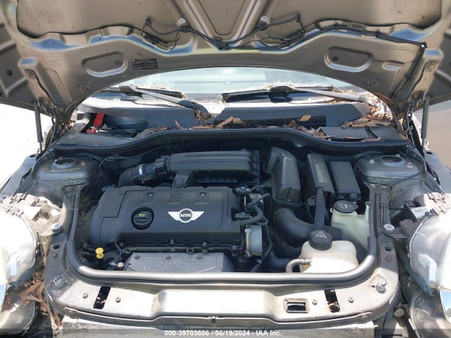 2010 MINI COOPER CLUBMAN WMWML3C58ATX38174 Photo 9