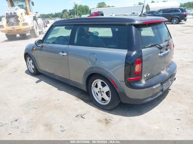 2010 MINI COOPER CLUBMAN WMWML3C58ATX38174 Photo 2