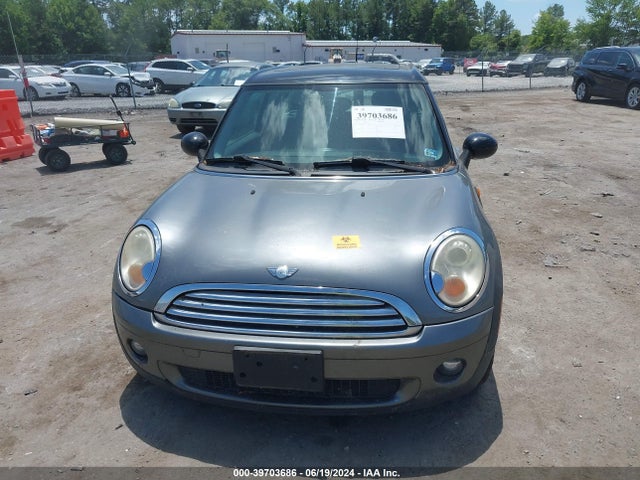 2010 MINI COOPER CLUBMAN WMWML3C58ATX38174 Photo 5