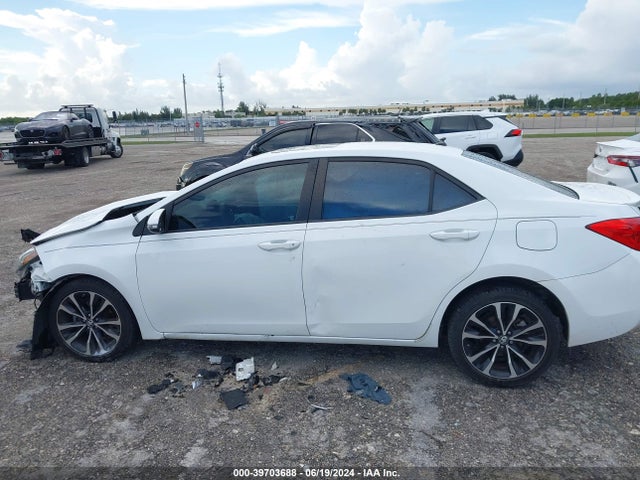Toyota COROLLA SE 2017 5YFBURHE5HP657945 Image 14