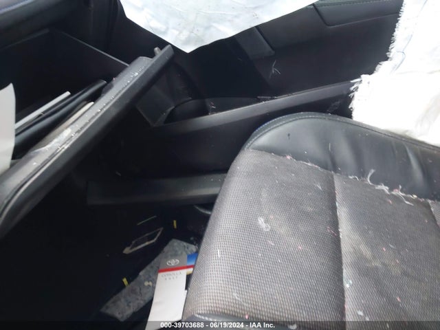 Toyota COROLLA SE 2017 5YFBURHE5HP657945 Image 5