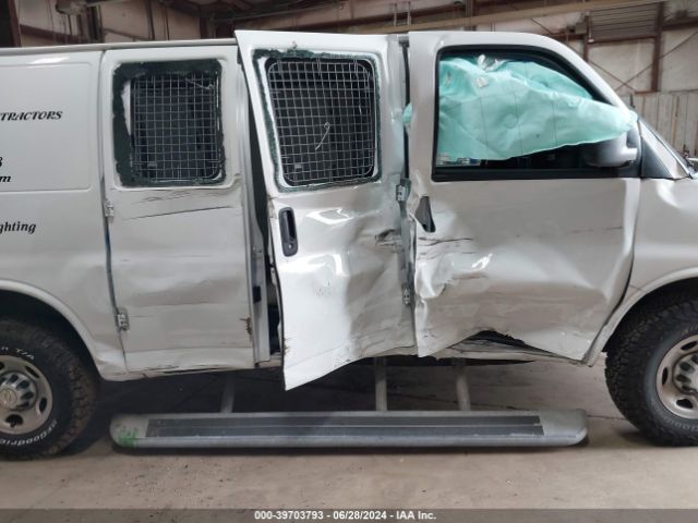1GCWGAF77M1249962 Chevrolet Express Cargo Rwd 2500 Regular Wheelbase Wt