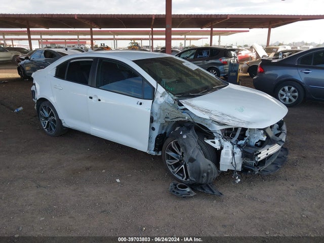 Toyota COROLLA SE 2021 5YFS4MCE1MP093456 головне зображення