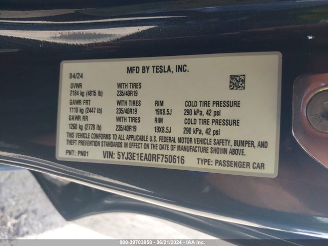 2024 TESLA MODEL 3 5YJ3E1EA0RF750616 Photo 8