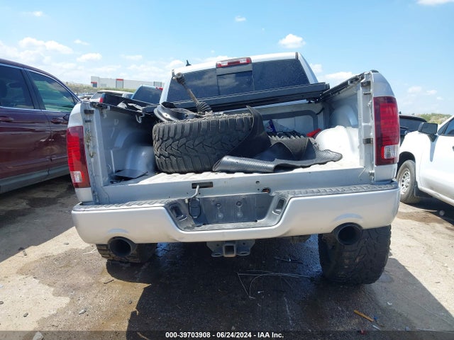 RAM 1500 Night  4x4 5'7 Box 2018 1C6RR7MT4JS159563 Image 14