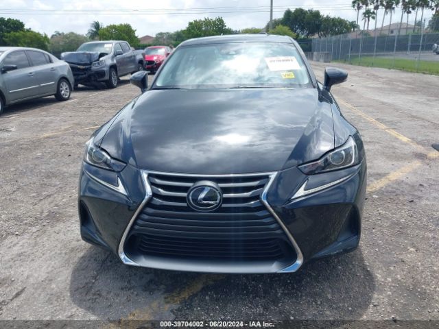 JTHBA1D27K5090517 Lexus IS 300