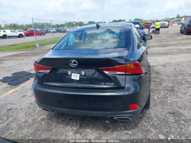 JTHBA1D27K5090517 Lexus IS 300