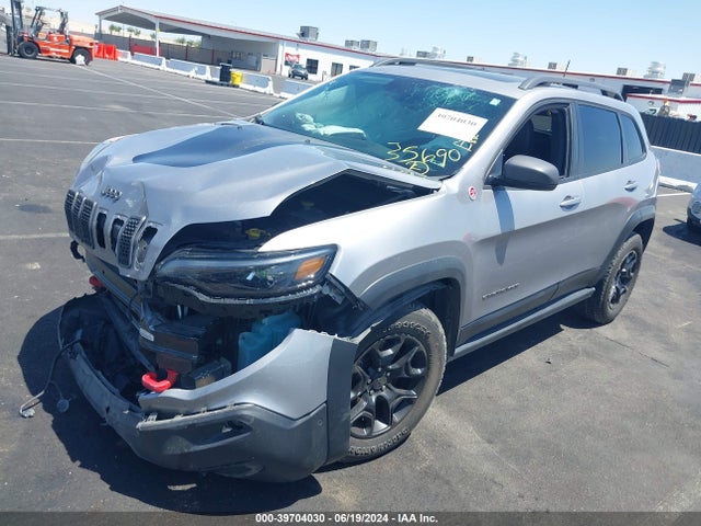 1C4PJMBX8KD472195 Jeep Cherokee Trailhawk Elite 4x4