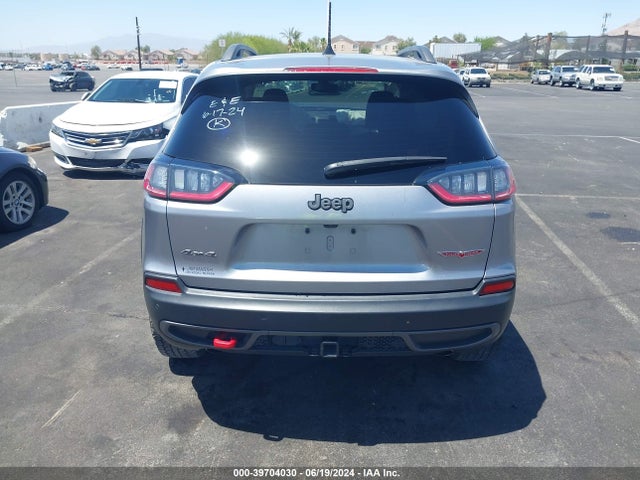 1C4PJMBX8KD472195 Jeep Cherokee Trailhawk Elite 4x4