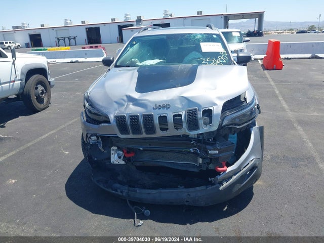 1C4PJMBX8KD472195 Jeep Cherokee Trailhawk Elite 4x4