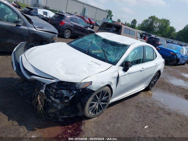 Toyota CAMRY SE 2021 4T1G11AK3MU467067 Image 2