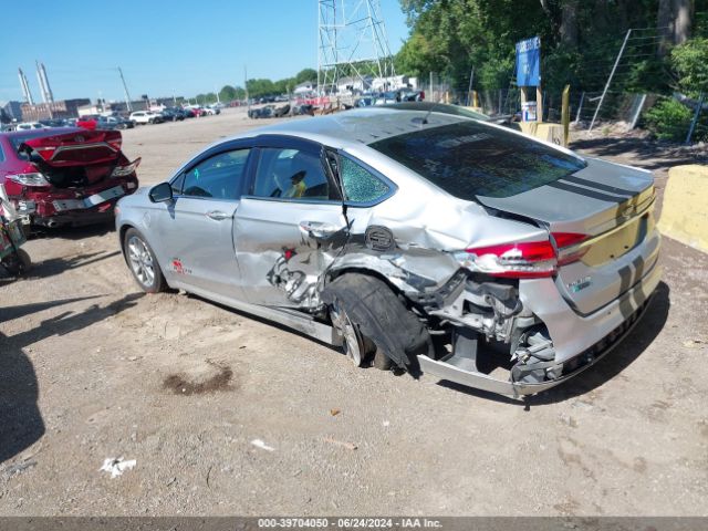 3FA6P0PU4HR379553 Ford Fusion Energi Se Luxury
