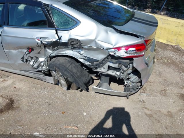 3FA6P0PU4HR379553 Ford Fusion Energi Se Luxury