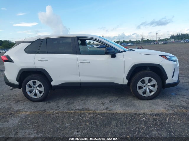 Toyota RAV4 LE 2024 2T3H1RFV3RW313155 Image 13