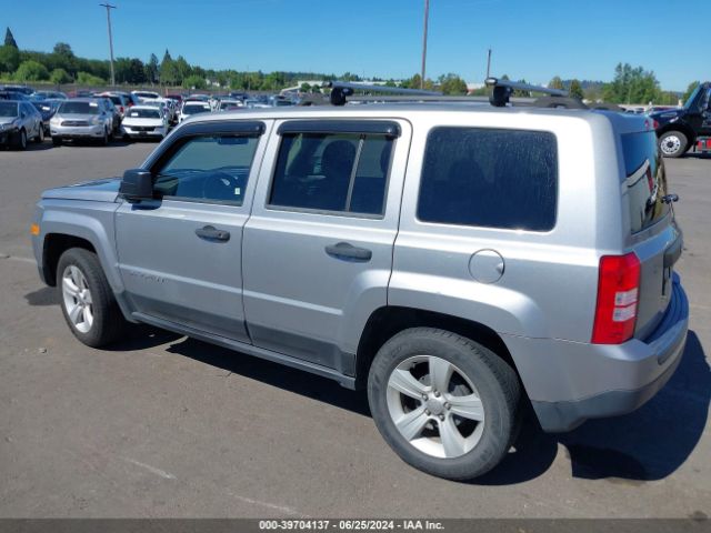 1C4NJPBB6FD171945 Jeep Patriot Sport