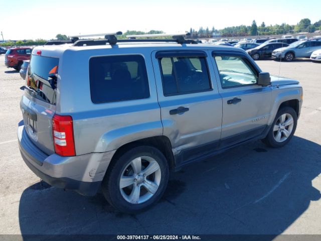 1C4NJPBB6FD171945 Jeep Patriot Sport