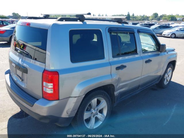 1C4NJPBB6FD171945 Jeep Patriot Sport